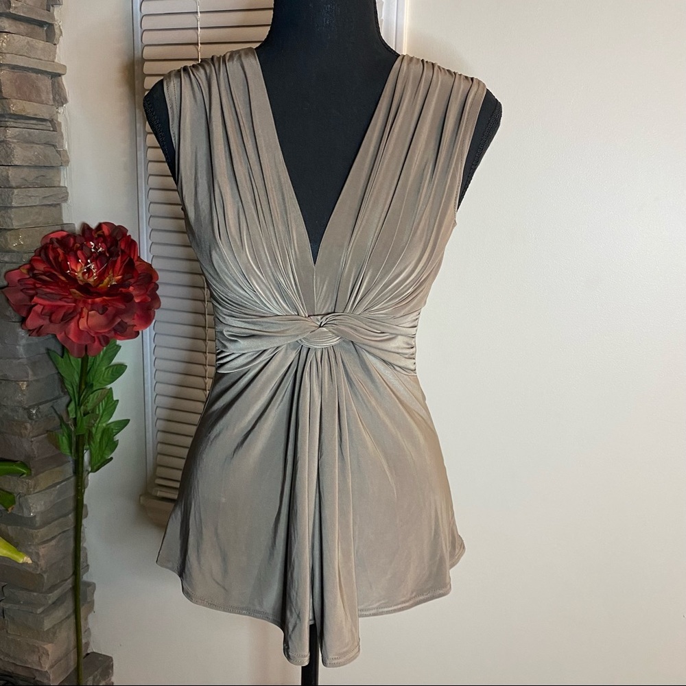 ❤️Mocha front knot sleeveless, dressy top NWOT - Picture 1 of 10